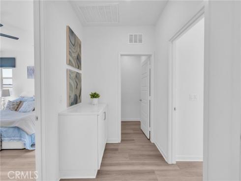 208 Harringay , Irvine, CA