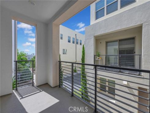 208 Harringay , Irvine, CA