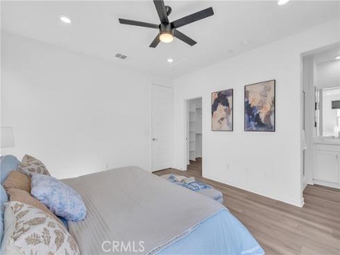 208 Harringay , Irvine, CA