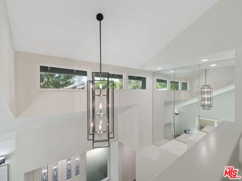 19  Rippling  , Irvine, CA