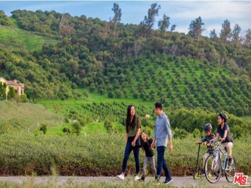 19  Rippling  , Irvine, CA