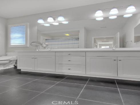 25  Sedgewick  , Irvine, CA