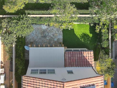 25  Sedgewick  , Irvine, CA