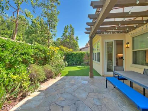 25  Sedgewick  , Irvine, CA