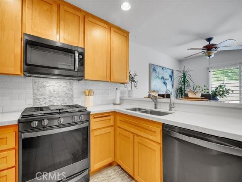 11 Exeter , Irvine, CA