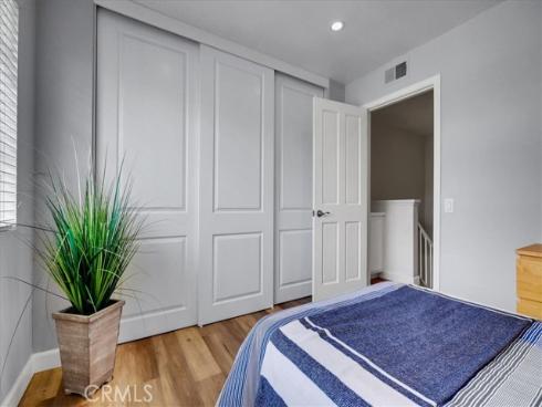 11 Exeter , Irvine, CA