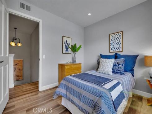 11 Exeter , Irvine, CA