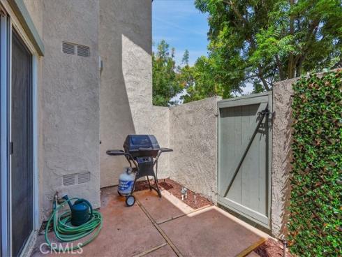 11 Exeter , Irvine, CA