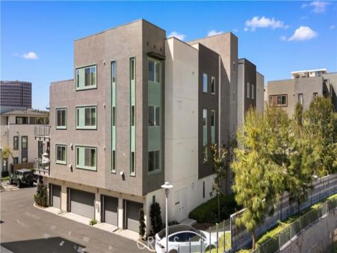 107  Bowery  , Irvine, CA