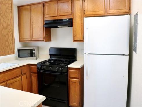 80  Greenmoor  40 , Irvine, CA