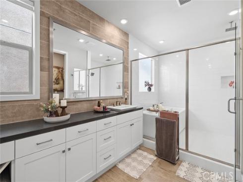 131 Spiral , Irvine, CA