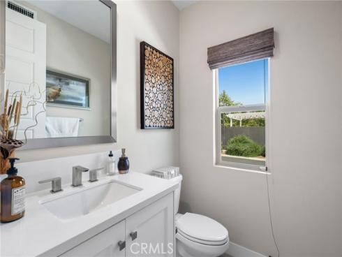 131 Spiral , Irvine, CA