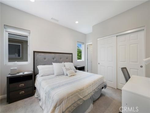 3 Heatherwood , Irvine, CA