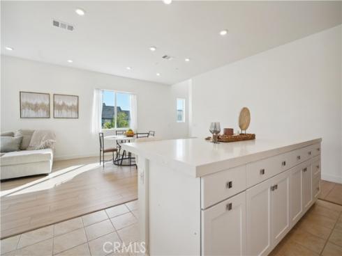 175 Sash , Irvine, CA