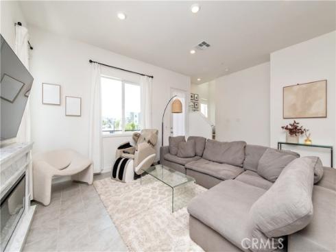 251  Sash  , Irvine, CA