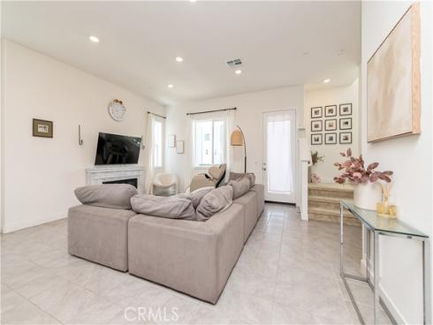 251  Sash  , Irvine, CA