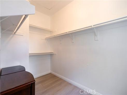 320  Bronze  , Irvine, CA