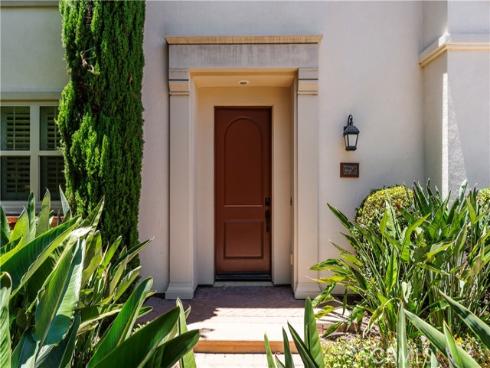 320  Bronze  , Irvine, CA