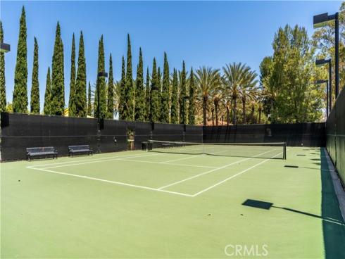 320  Bronze  , Irvine, CA