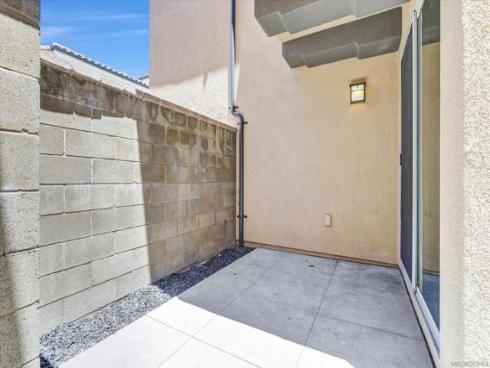 71 Kestrel , Irvine, CA