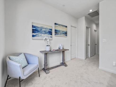 71 Kestrel , Irvine, CA