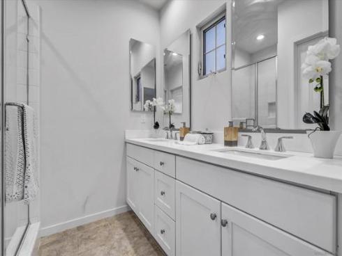 71 Kestrel , Irvine, CA