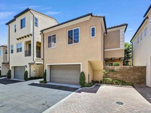 71 Kestrel , Irvine, CA