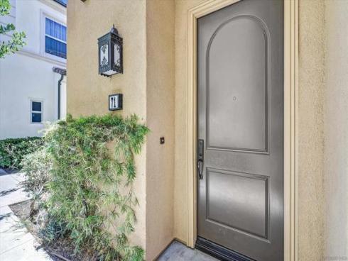 71 Kestrel , Irvine, CA