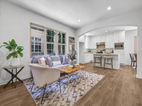 71 Kestrel , Irvine, CA