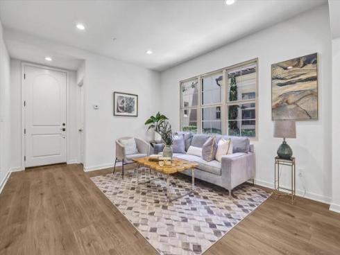 71 Kestrel , Irvine, CA