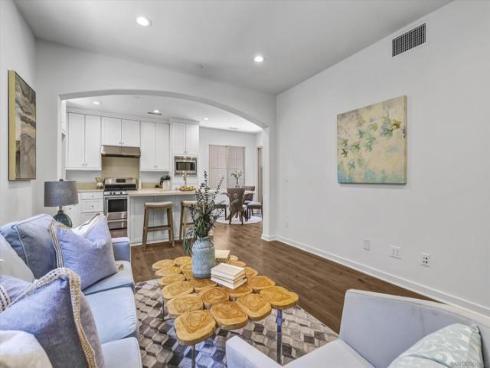 71 Kestrel , Irvine, CA