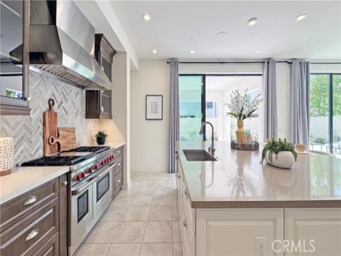 80  Interstellar  , Irvine, CA