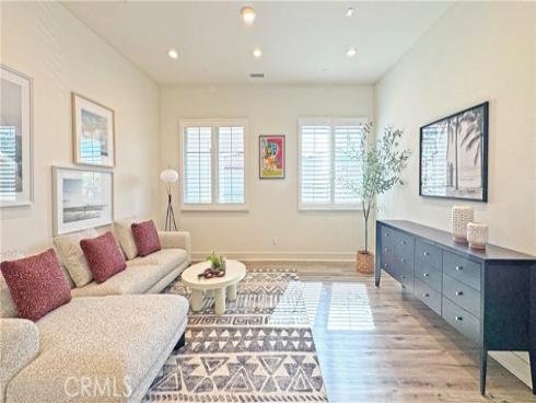 80  Interstellar  , Irvine, CA