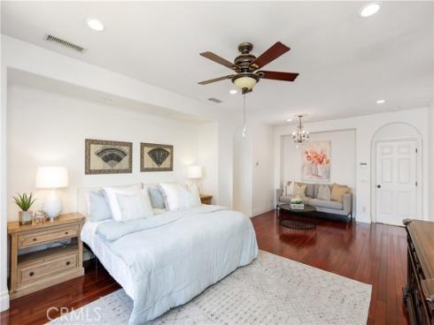 41 Balcony , Irvine, CA