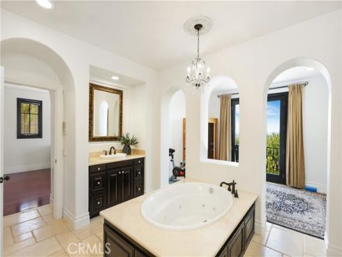 41 Balcony , Irvine, CA