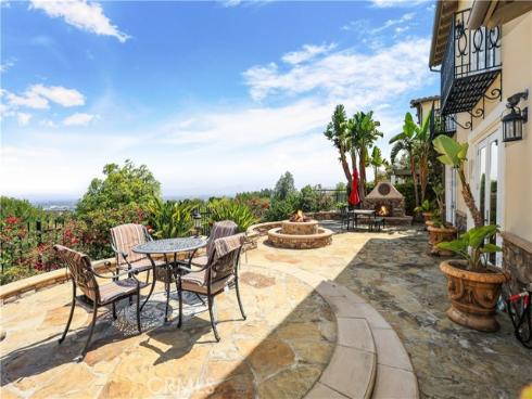 41 Balcony , Irvine, CA