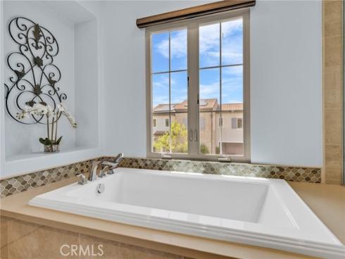 66 English Saddle , Irvine, CA