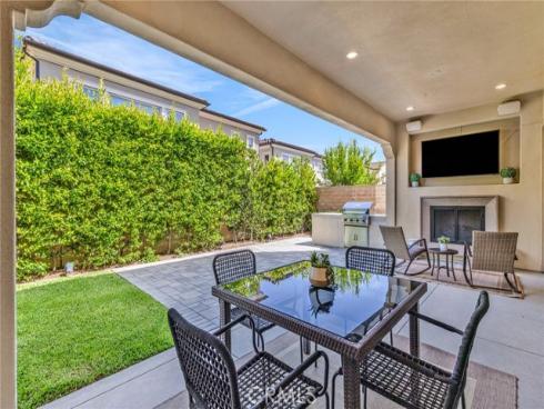 66 English Saddle , Irvine, CA