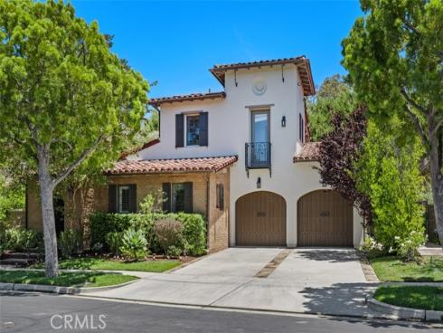 34 Tall Hedge , Irvine, CA