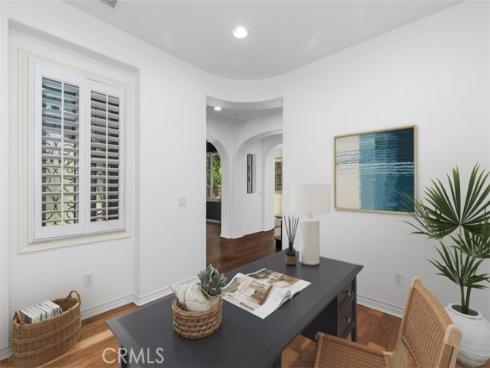 34 Tall Hedge , Irvine, CA