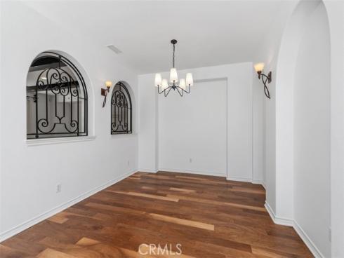 34 Tall Hedge , Irvine, CA