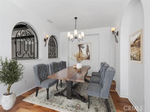 34 Tall Hedge , Irvine, CA