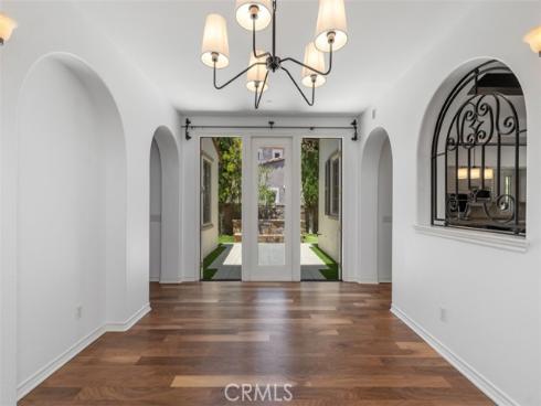 34 Tall Hedge , Irvine, CA