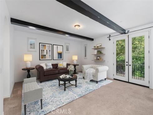 34 Tall Hedge , Irvine, CA