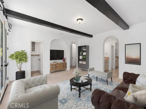 34 Tall Hedge , Irvine, CA