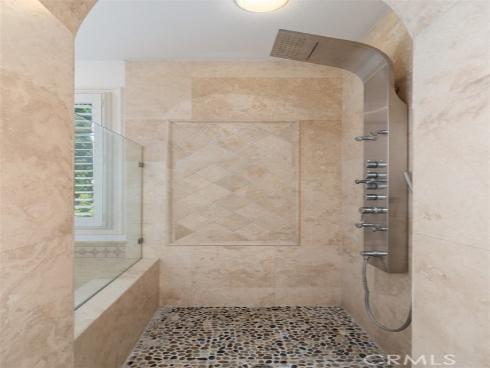 34 Tall Hedge , Irvine, CA