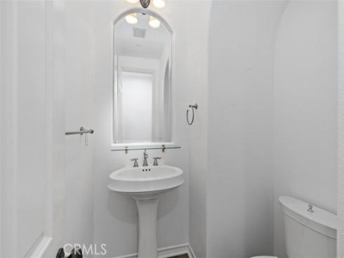 34 Tall Hedge , Irvine, CA