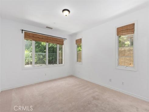 34 Tall Hedge , Irvine, CA