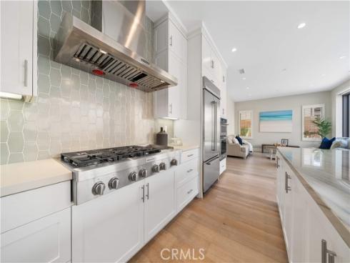 103  Sky  , Irvine, CA