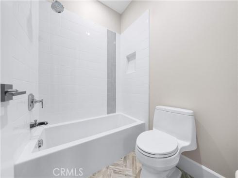 103  Sky  , Irvine, CA